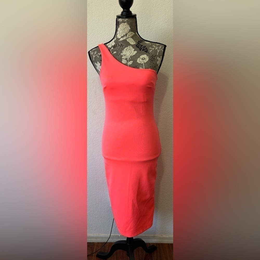 TopShop Bodycon One Shoulder Zipper Slit in Neon Pink- Size 6